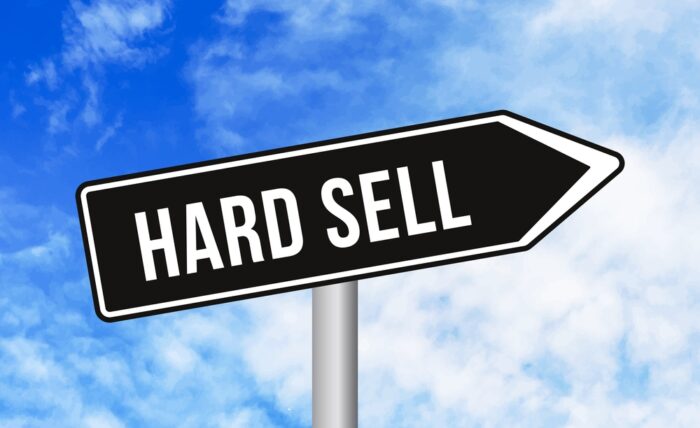 hard selling adalah